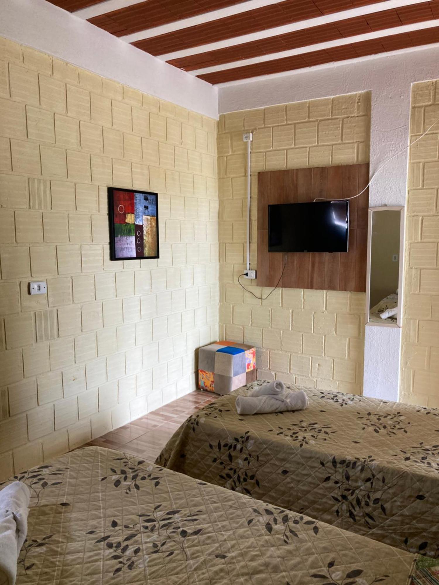 Pousada Vitoria Hotel Питимбу Екстериор снимка